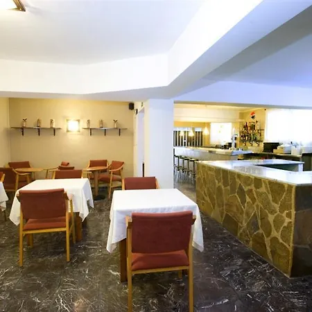 5 Islas Hotel