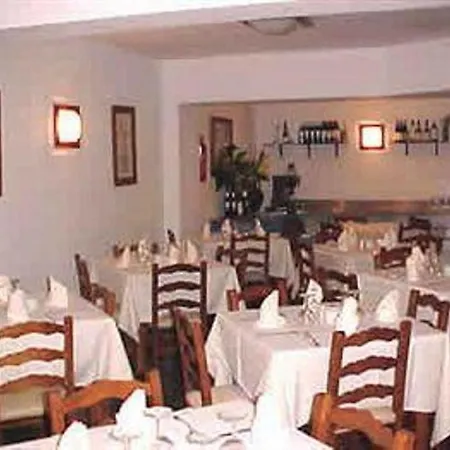 Hotel 5 Islas 2*